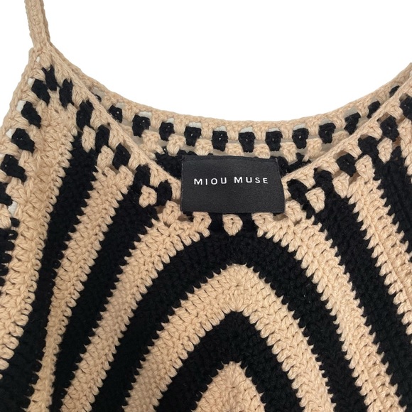 Miou Muse Crochet Knitted Black Tan Color Block Above Knee Dress Medium - Picture 7 of 7